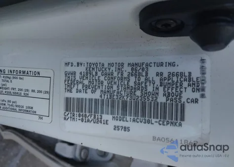 2003 Toyota Camry Le z USA, uszkodzony, nr VIN 4T1BE32K73U235532